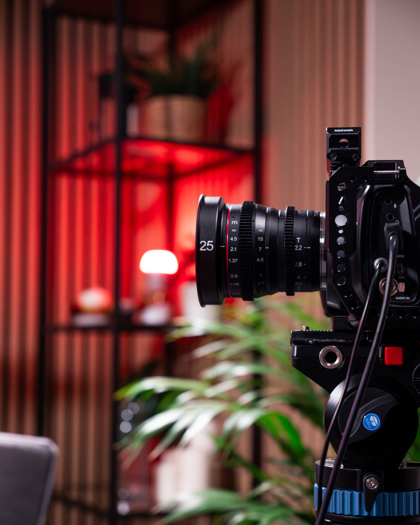 Cine lens